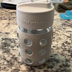Lifefactory Glass Water Bottle with Carry Cap - Soft Gray